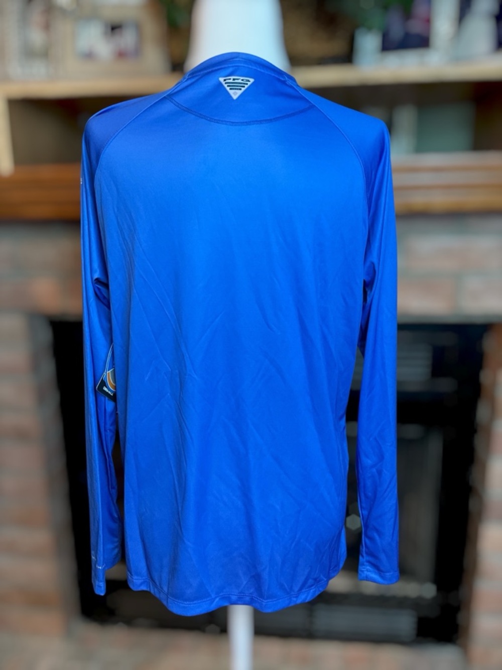 Columbia womenˋs PFG Omni-Wick Performance Shirt, XL - Picture 2 of 5